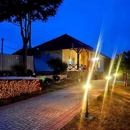 Apartment Szandra Vendeghaz Osku