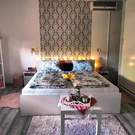Szandra Vendeghaz Apartment Osku